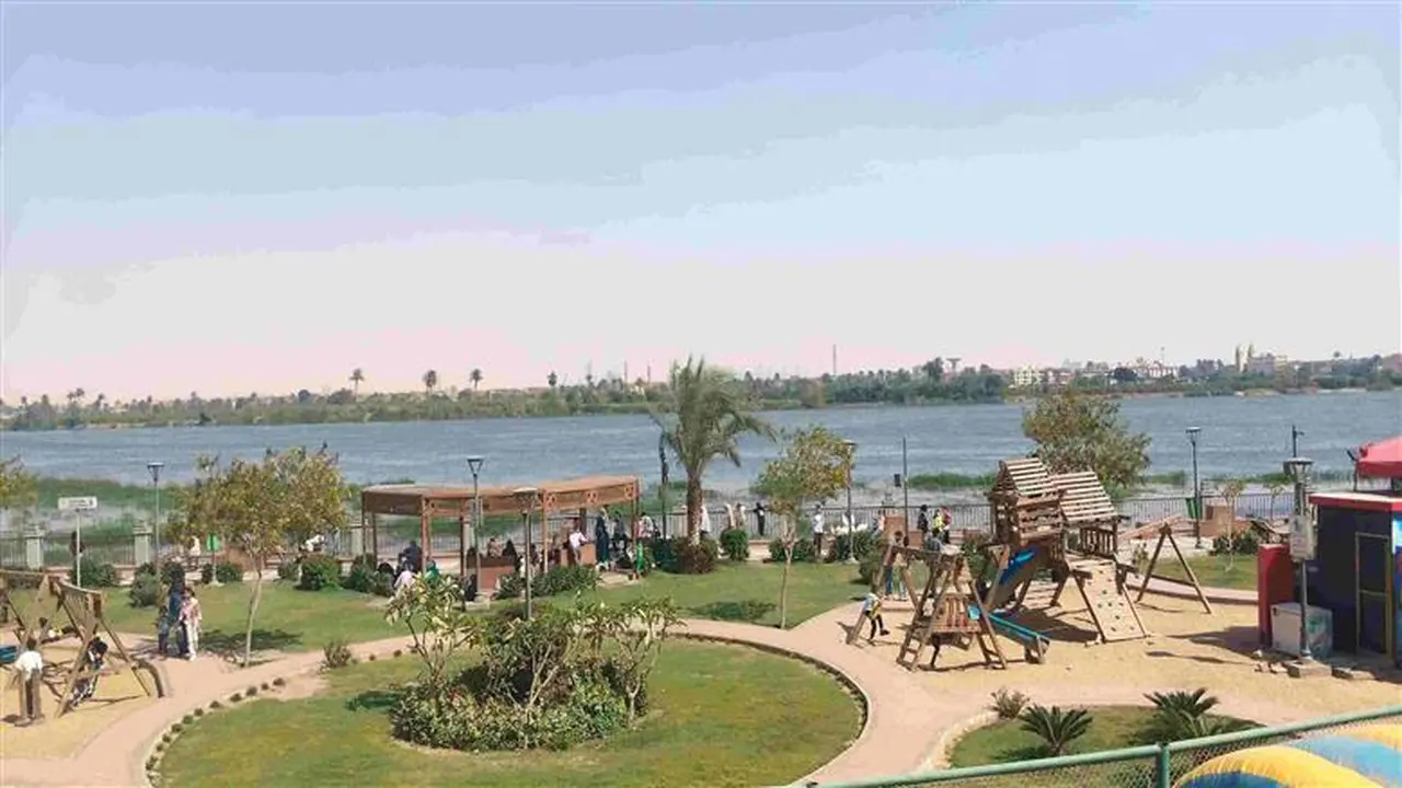 عاجل| توقعات طقس اليوم وغدا والظواهر الجوية.. «الأرصاد» تحذر من الشبورة والرياح